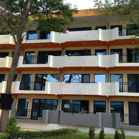 Glarus Hotel 4*