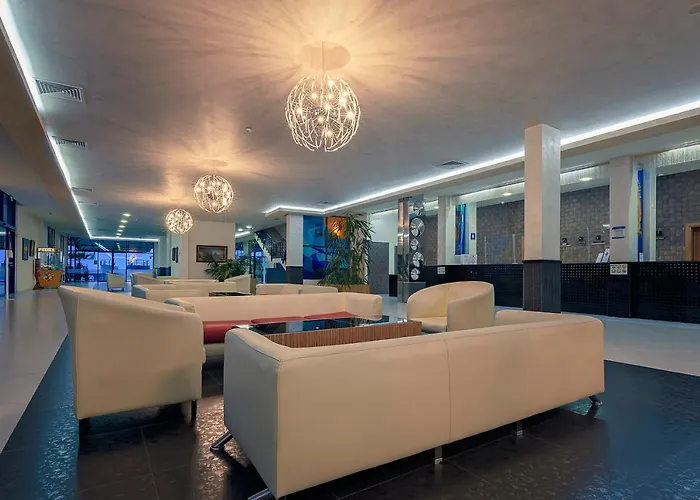 호텔 Glarus 써니비치