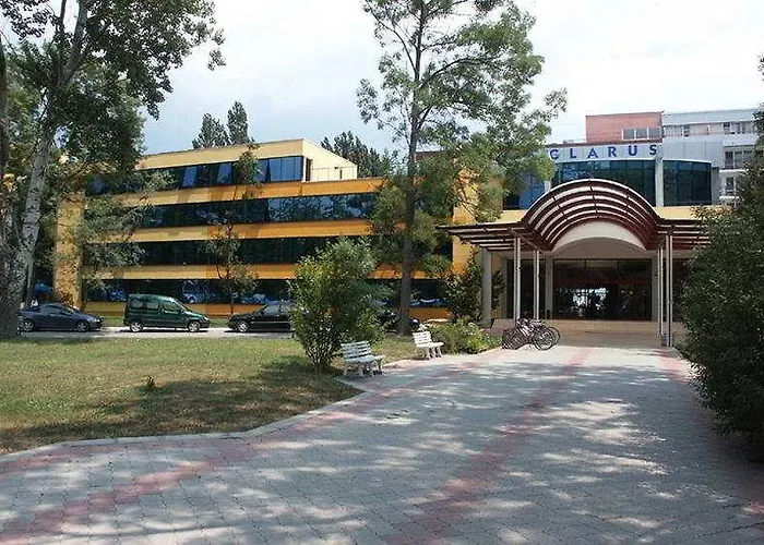 호텔 Glarus 4*