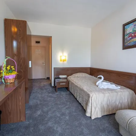 Glarus Beach& Aqua Park Hotel 4*