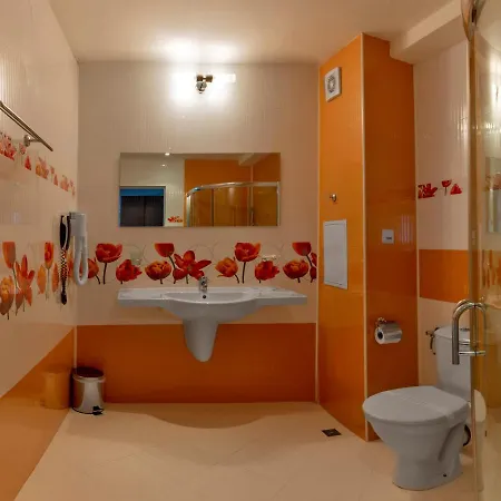 Glarus Beach& Aqua Park Hotel