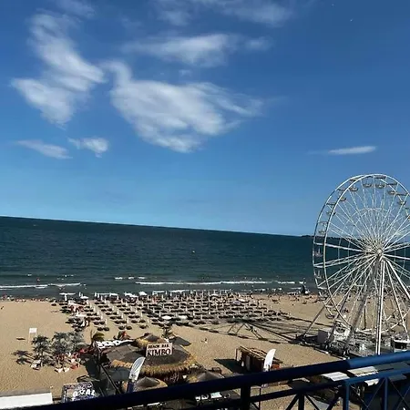 ホテル Glarus Beach& Aqua Park
