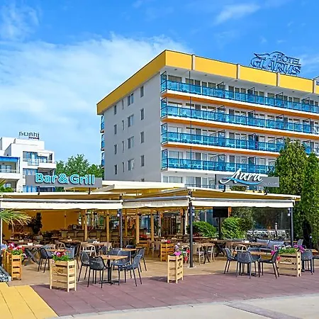 Glarus Beach& Aqua Park ホテル 4*