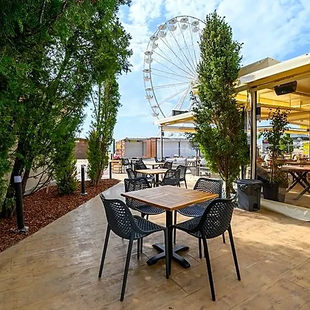 ホテル Glarus Beach& Aqua Park 4*