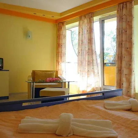 ホテル Glarus Beach& Aqua Park 4*