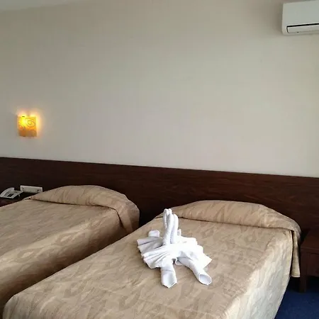 ホテル Glarus Beach& Aqua Park 4*