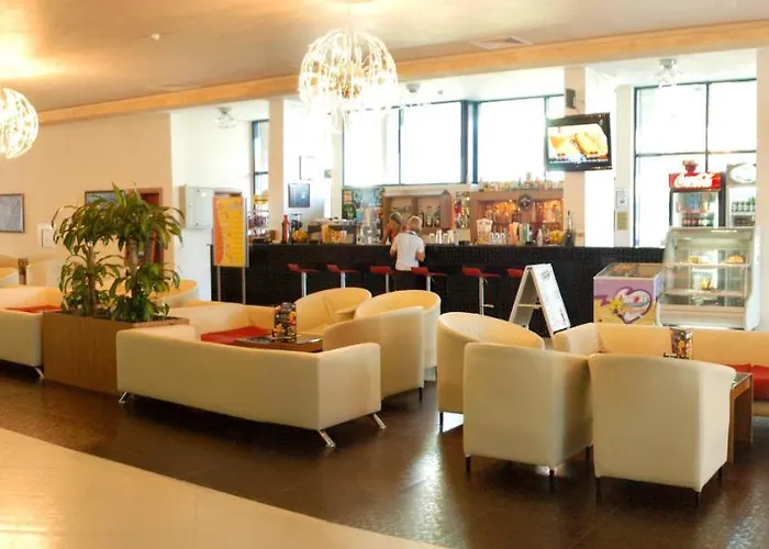 Glarus Отель 4*