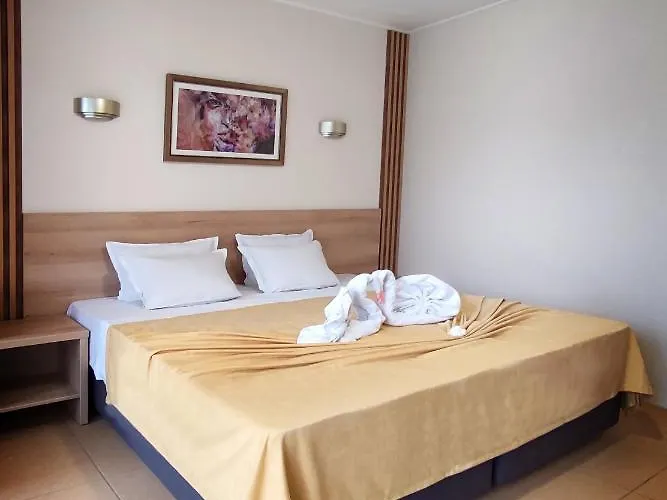 Glarus Солнечный берег